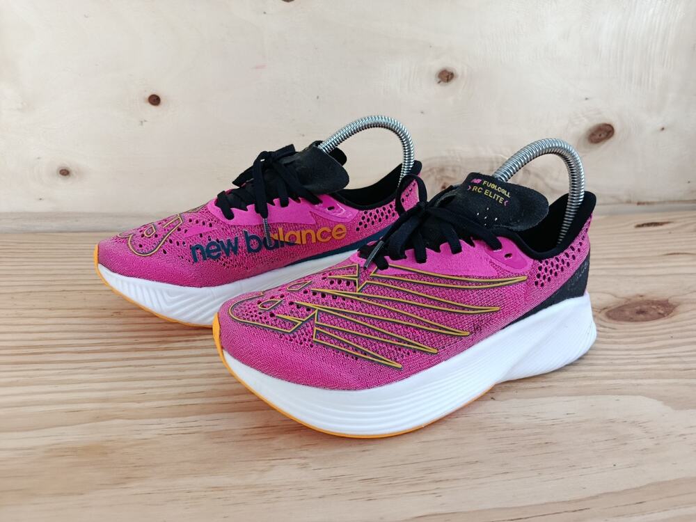 New Balance FuelCell RC Elite v2 Women Running Shoes Pink Black Size 6.5 US